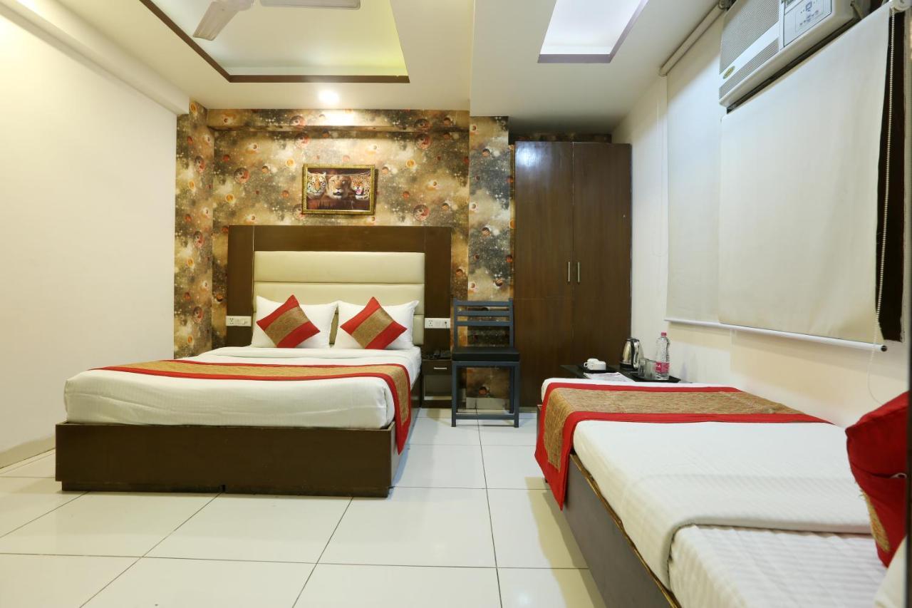 Hotel Red Velvet Suites At Delhi Airport