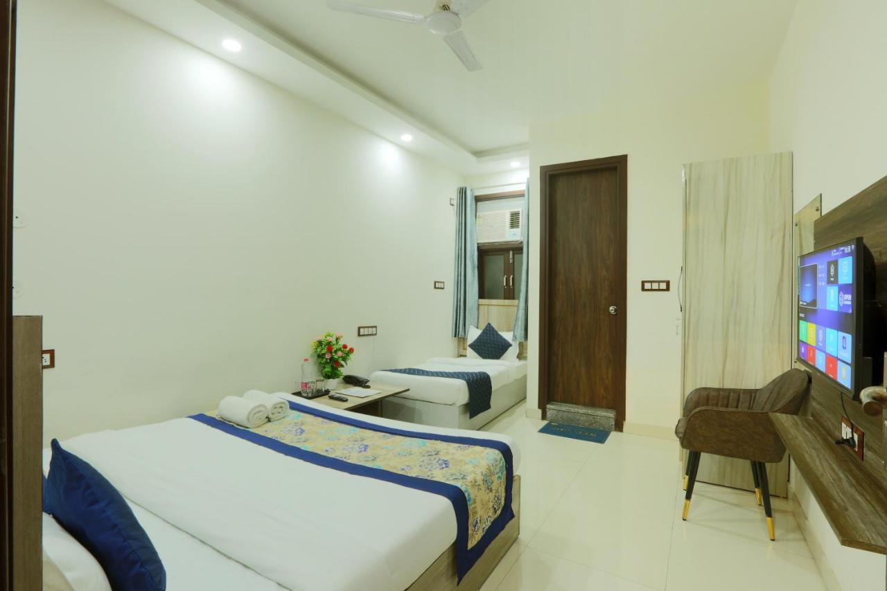 Hotel Red Velvet Suites At Delhi Airport New Delhi
