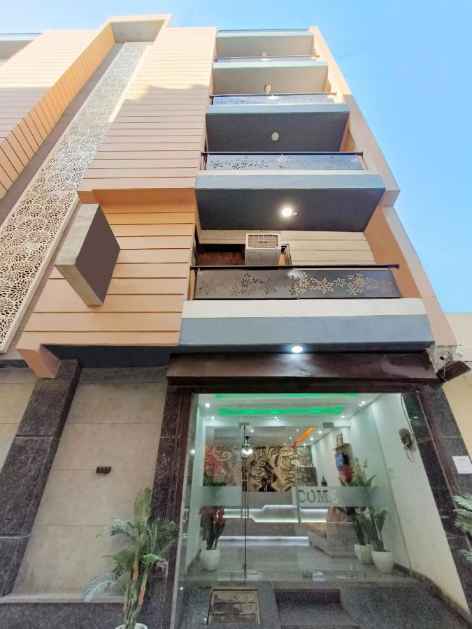 Red Velvet Suites At Delhi Airport New Delhi